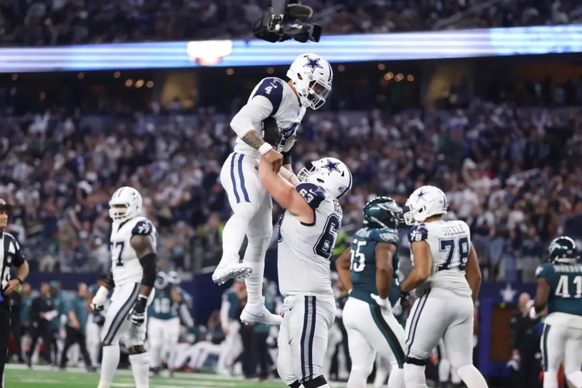 Dak Prescott and the Cowboys torched the Eagles in a 33-13 beatdown at AT&T Stadium.